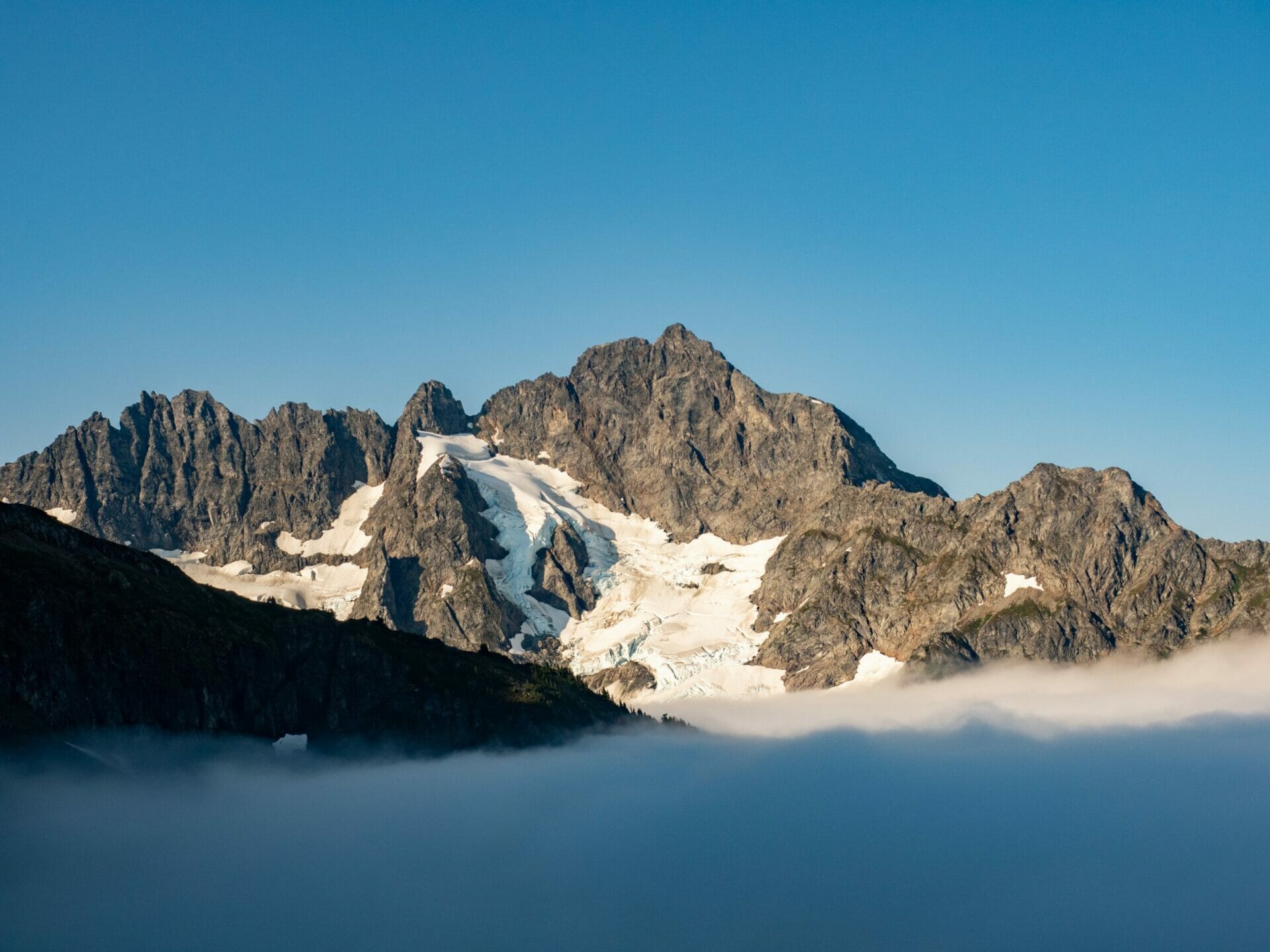 Ptarmigan Traverse North Cascades Glacier Peak mountaineering