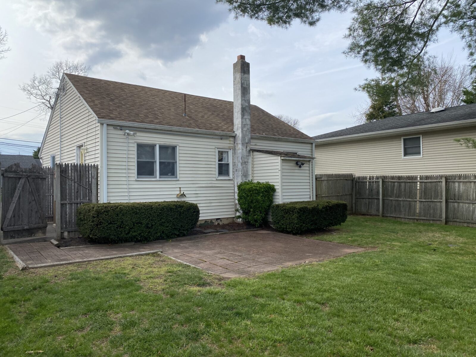 704 Myrtle Avenue BrookHampton Realty