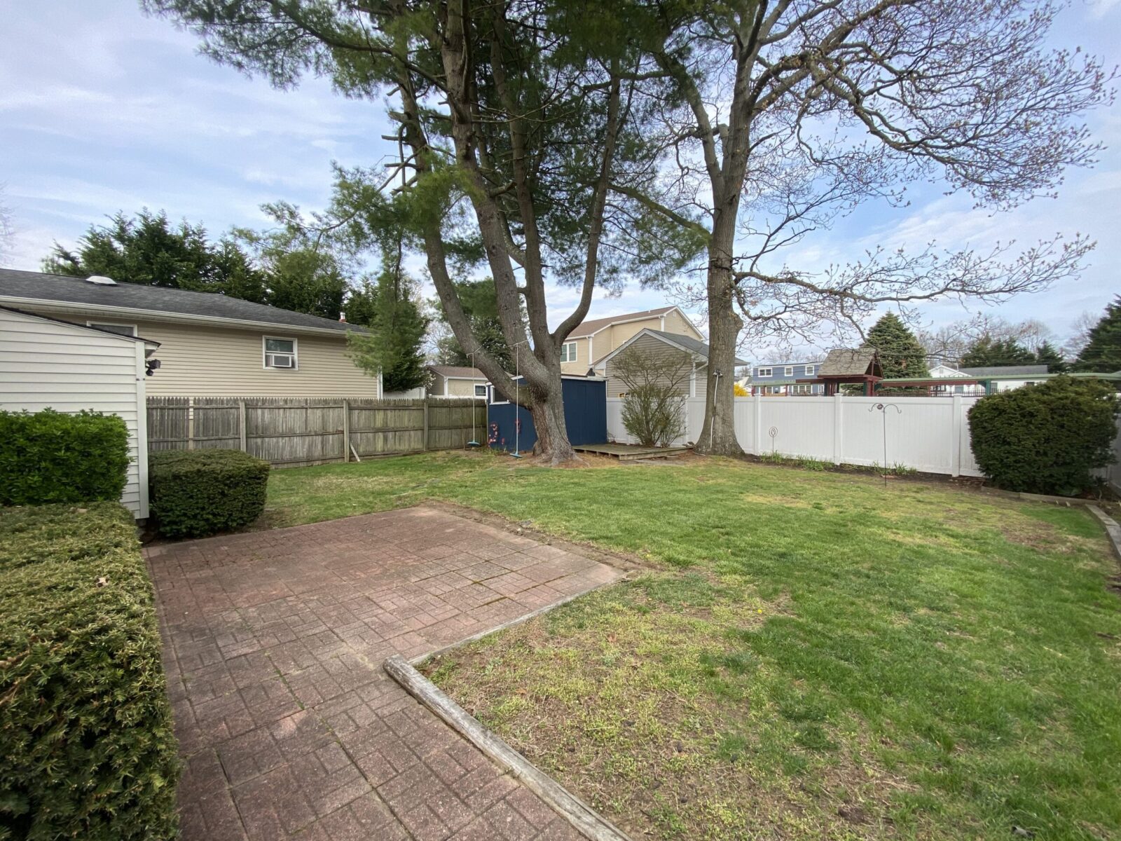 704 Myrtle Avenue BrookHampton Realty