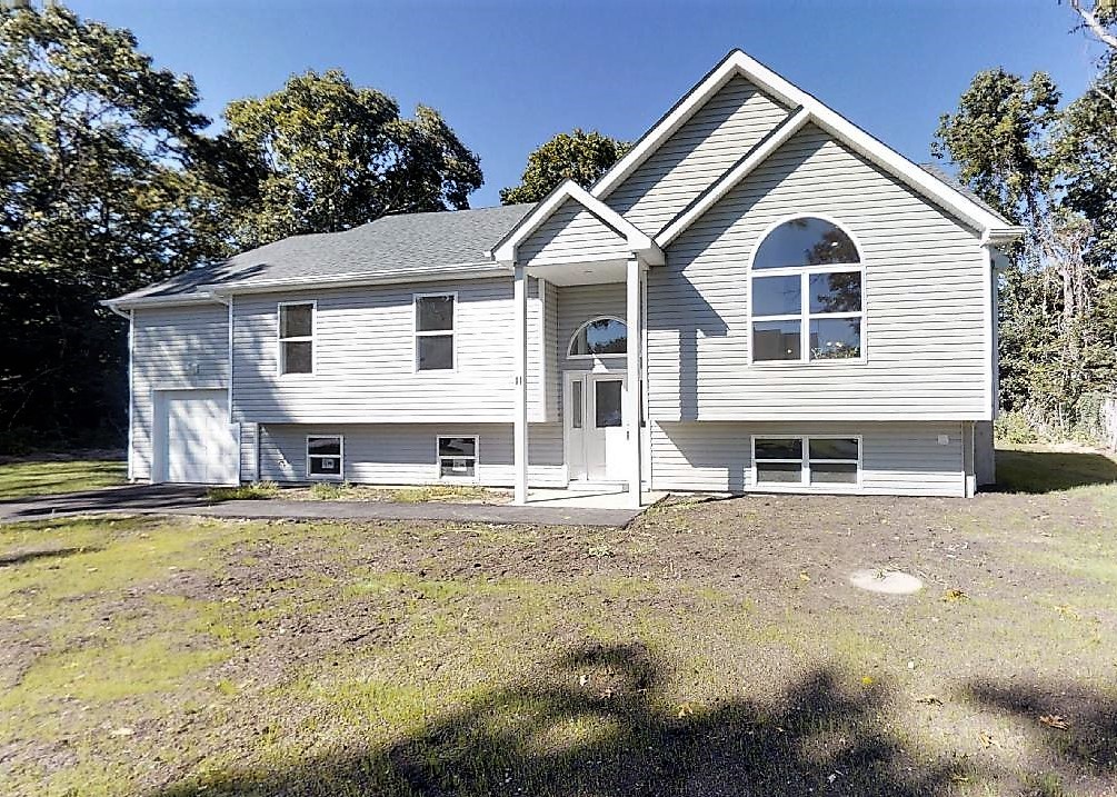 New Construction! Maple Wood Lane, Riverhead BrookHampton Realty