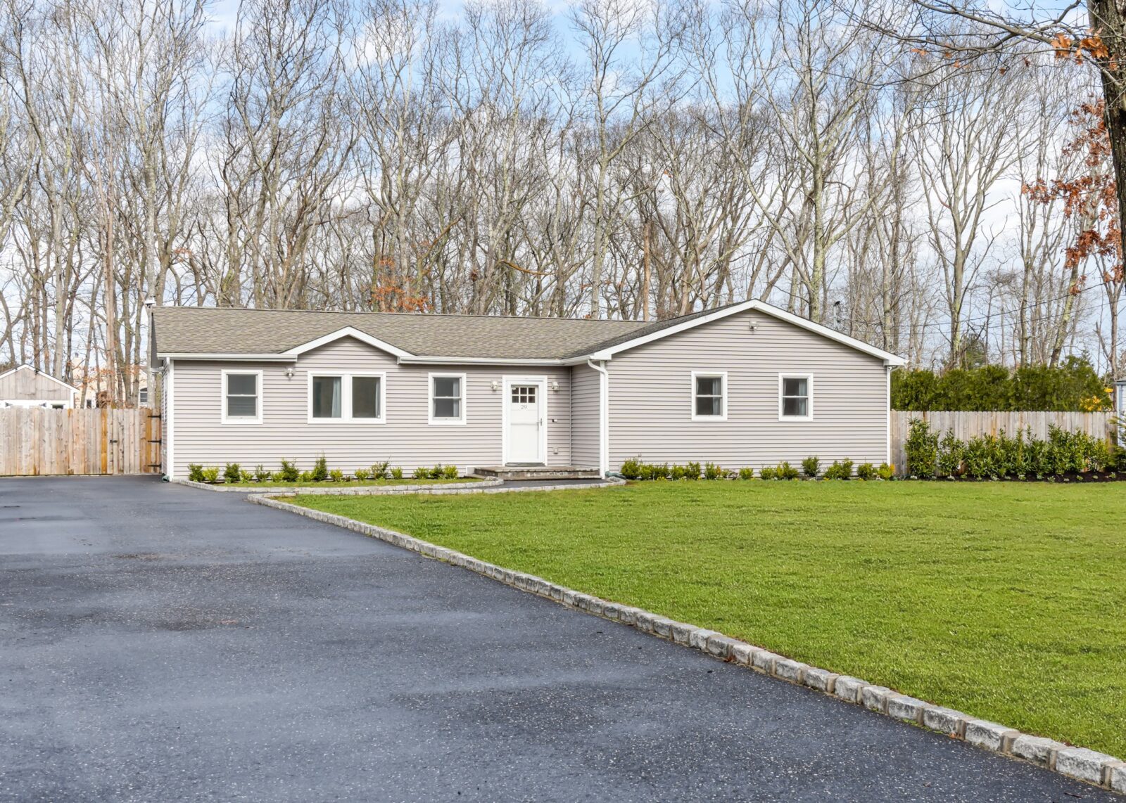 29 Matthews Drive BrookHampton Realty