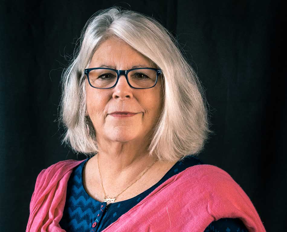 Lisa Sinclair [Profiles] • Instagram, Twitter, TikTok Foller