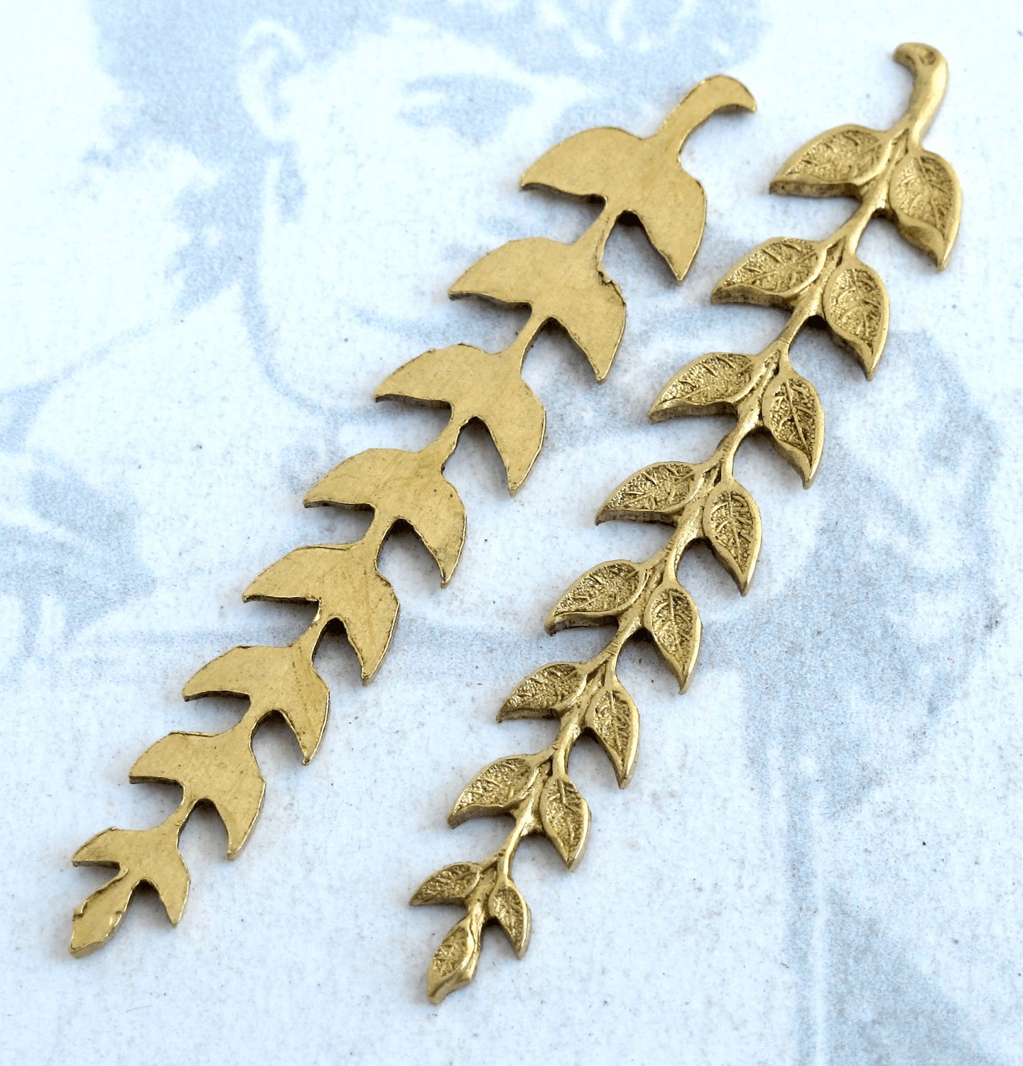 Branch with Leaves Pendants Brooklyn Charm