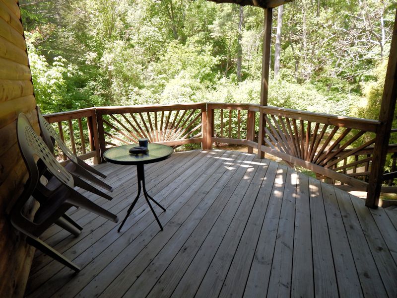 Brookside Cabin Rentals near Shenandoah National Park in Luray, VA