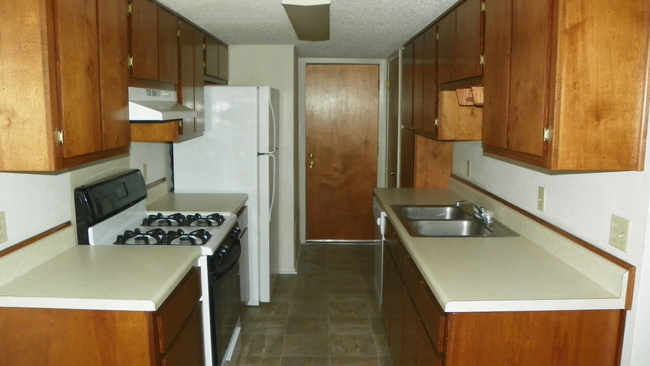 1110 Royal Crest Brooks Rentals