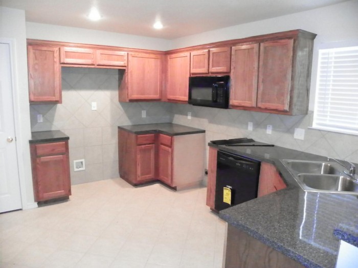 1402mulford Brooks Rentals