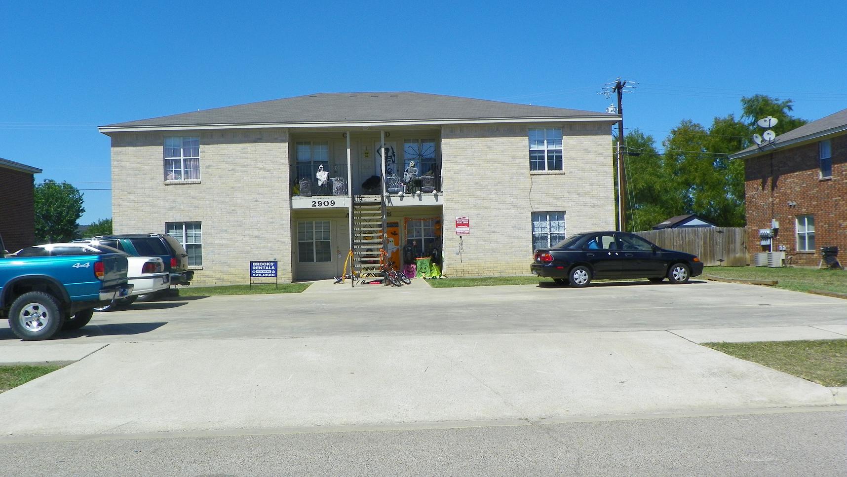 2909Cantabrian Brooks Rentals