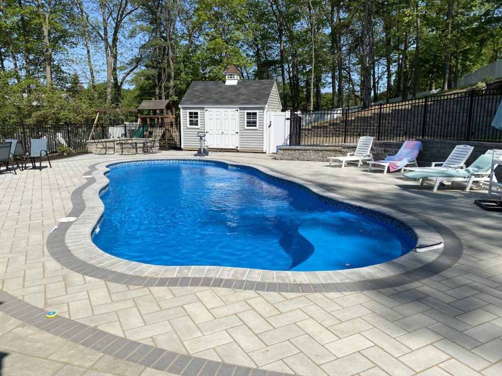 Fiberglass vs Gunite Pools A Comprehensive New England Guide
