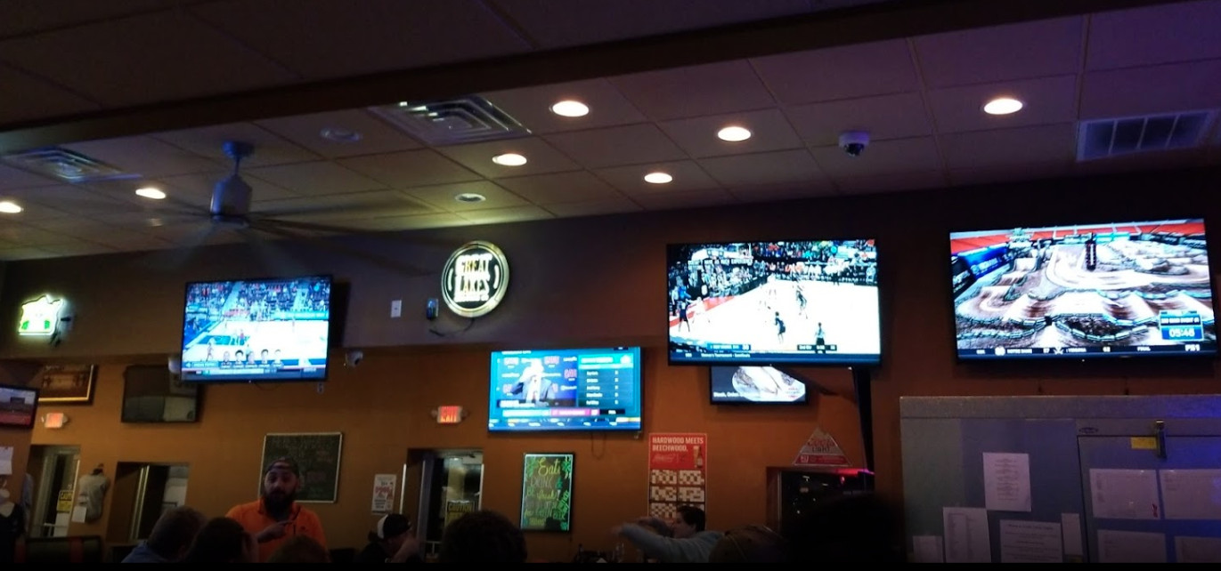 Gallery Brothers Pizza