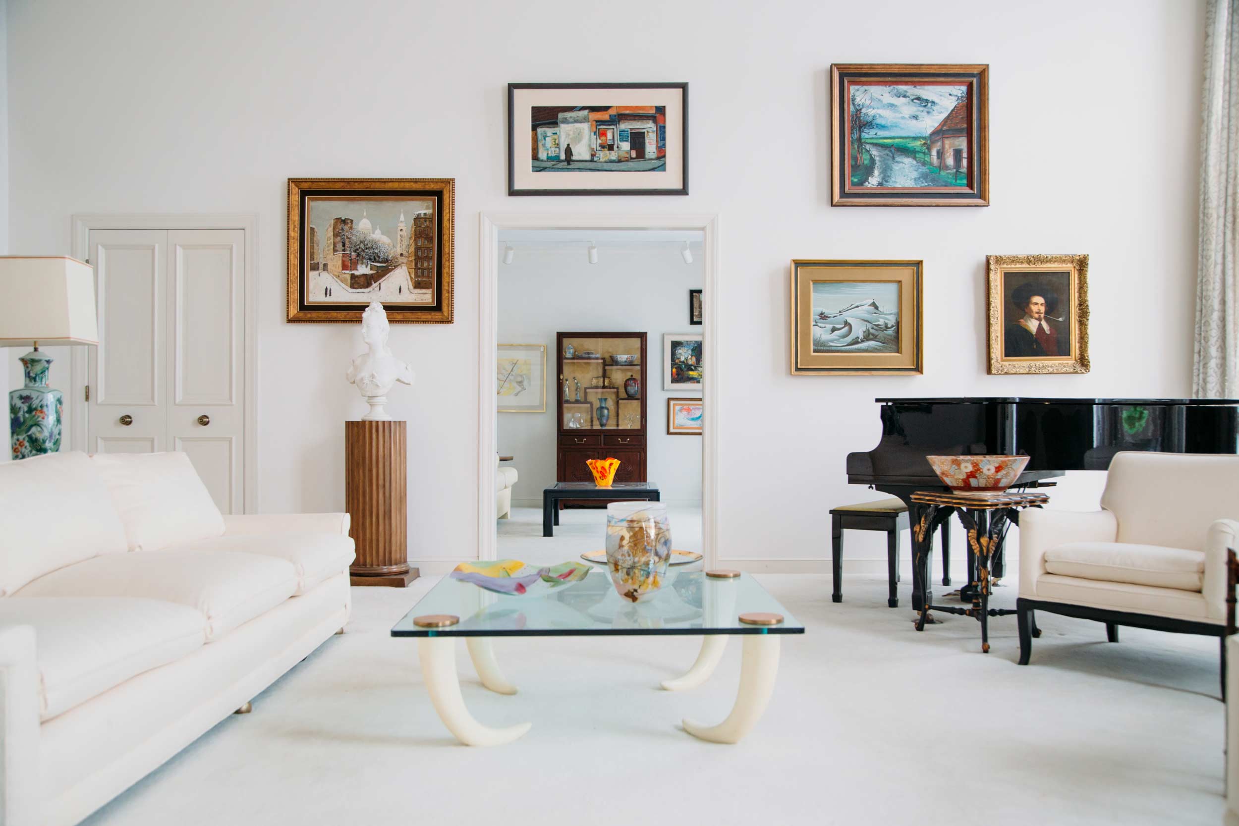 What is a luxury estate sale? Brown Button