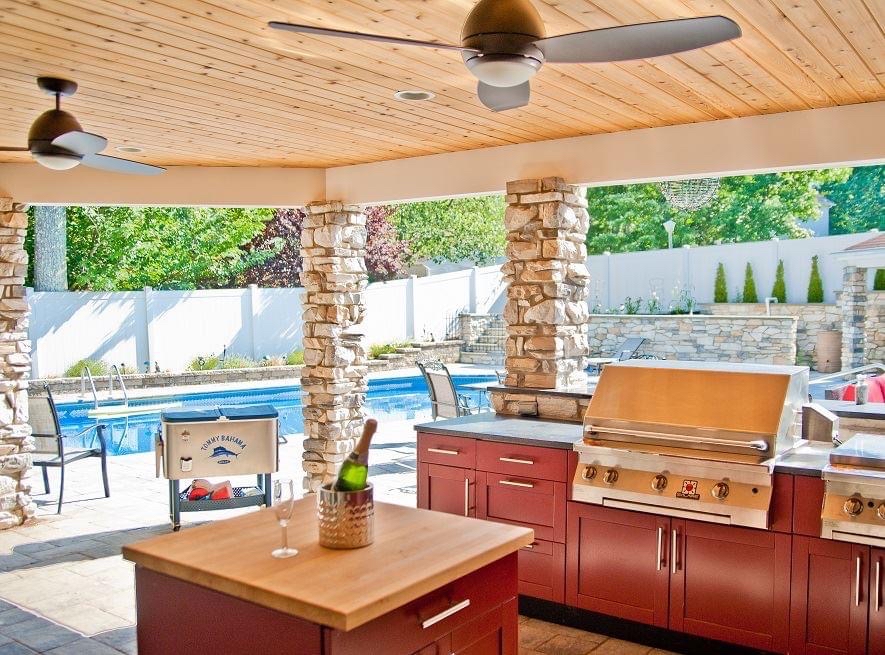 Our Top Urban & Country Outdoor Kitchen Ideas