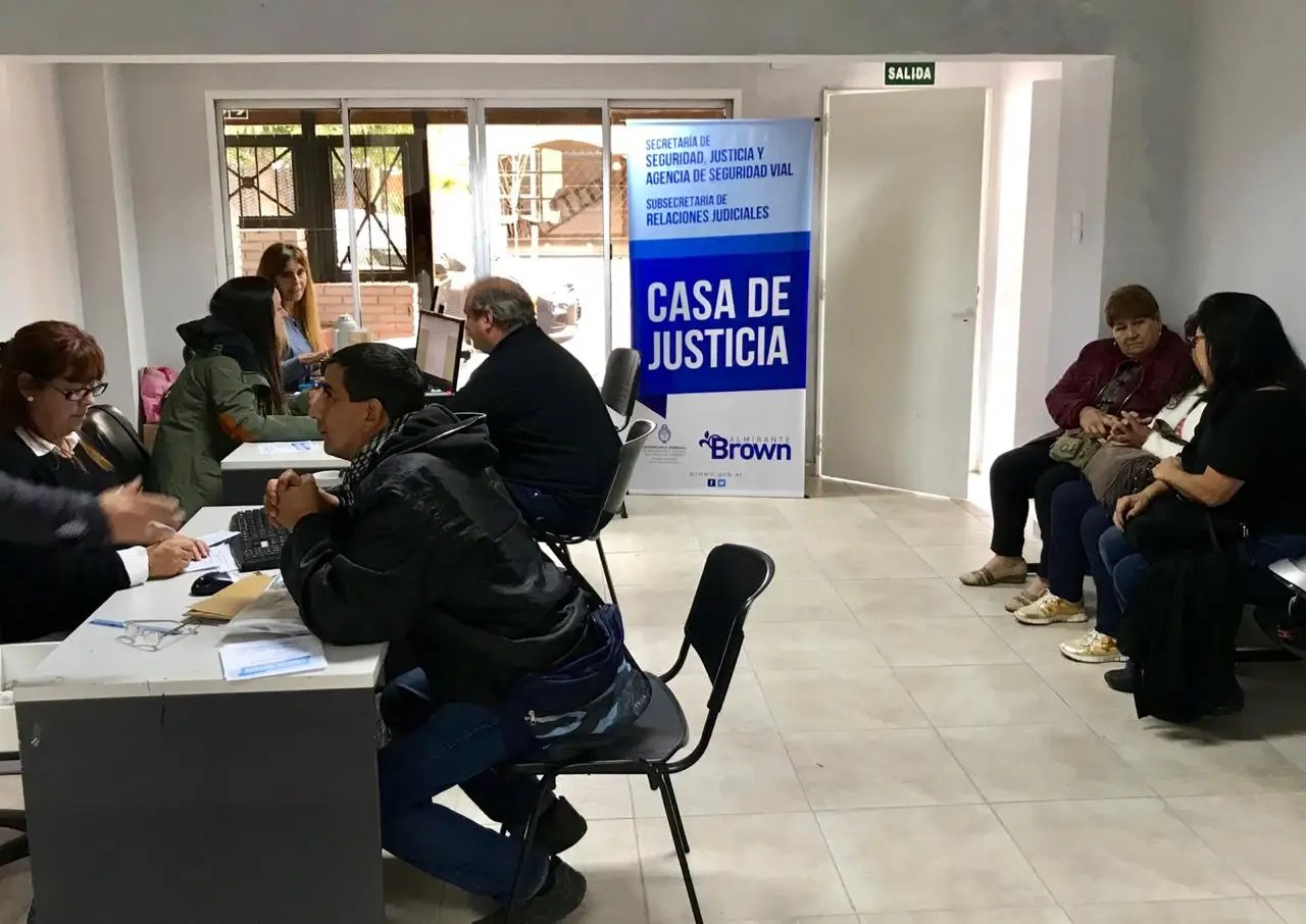 La Casa de la Justicia de Burzaco ya atendió 2 mil casos en un mes