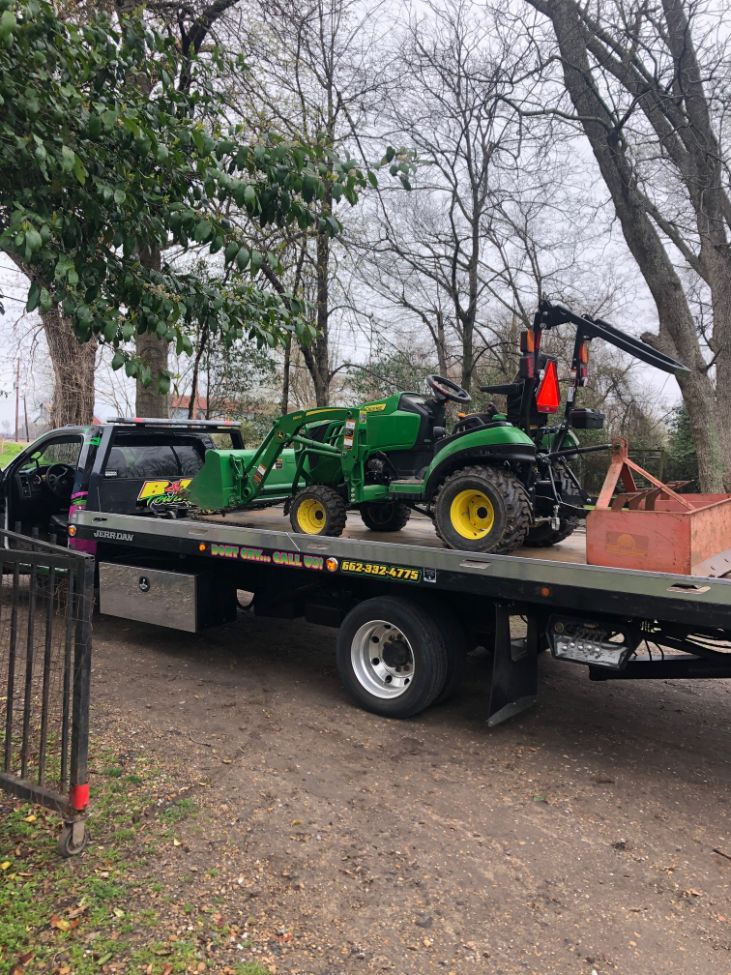 Gallery Brown's B&B Towing Greenville, MS, 38701