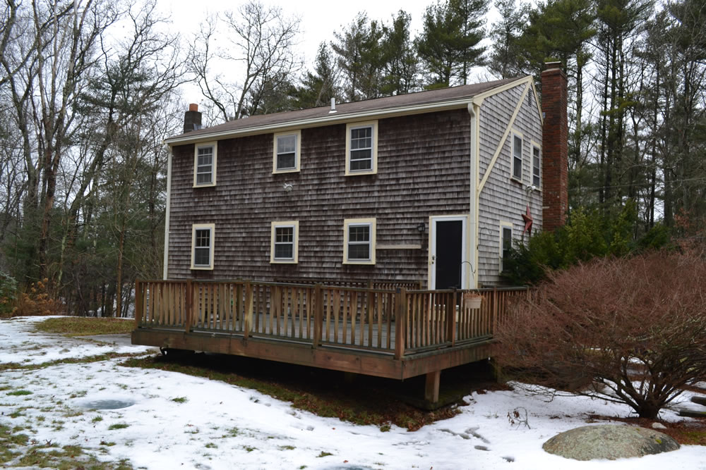 277 Tispaquin Street, Middleboro, MA Brownstone Realty Group