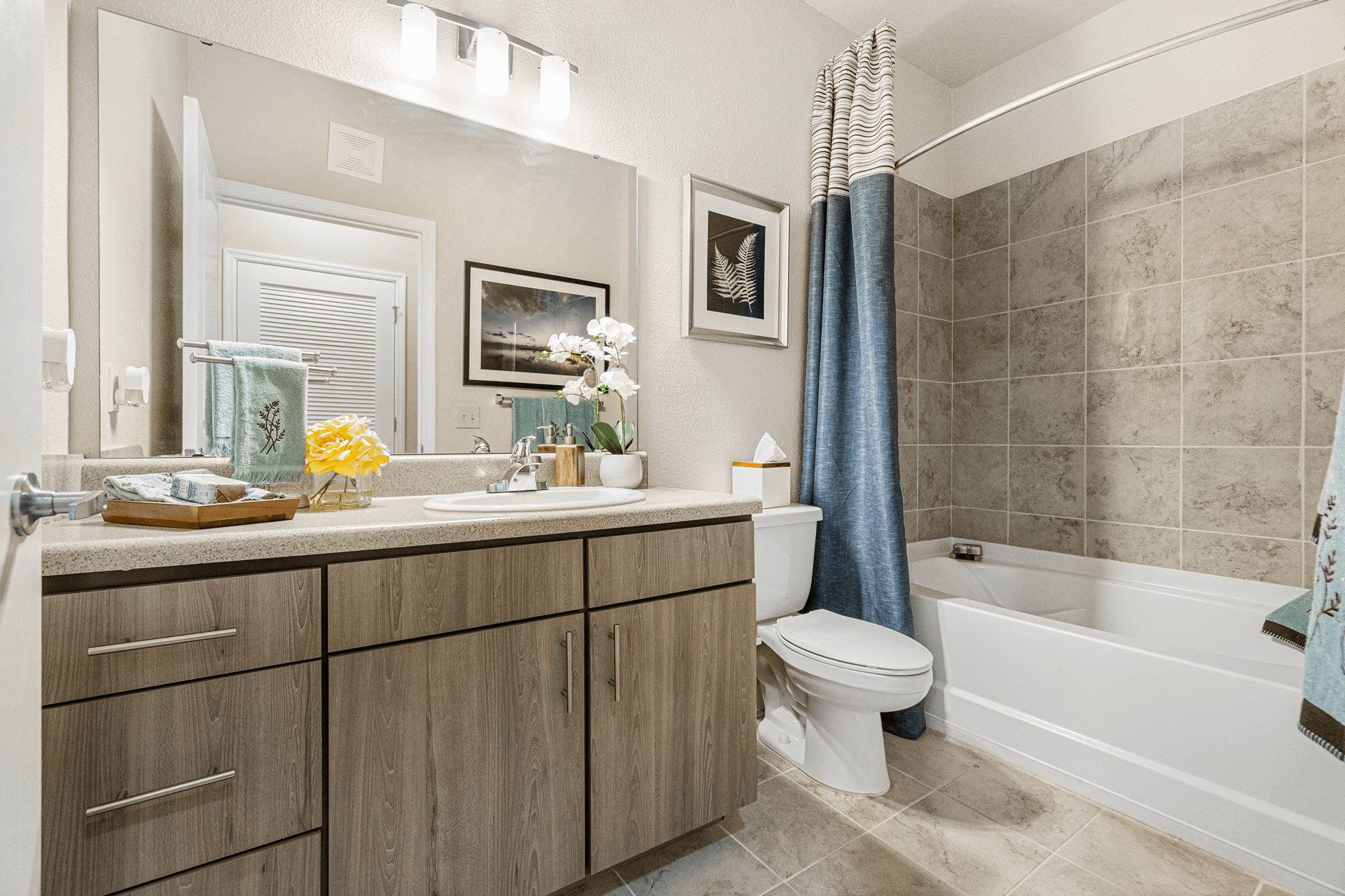 Gallery Broxton Bay Apartments