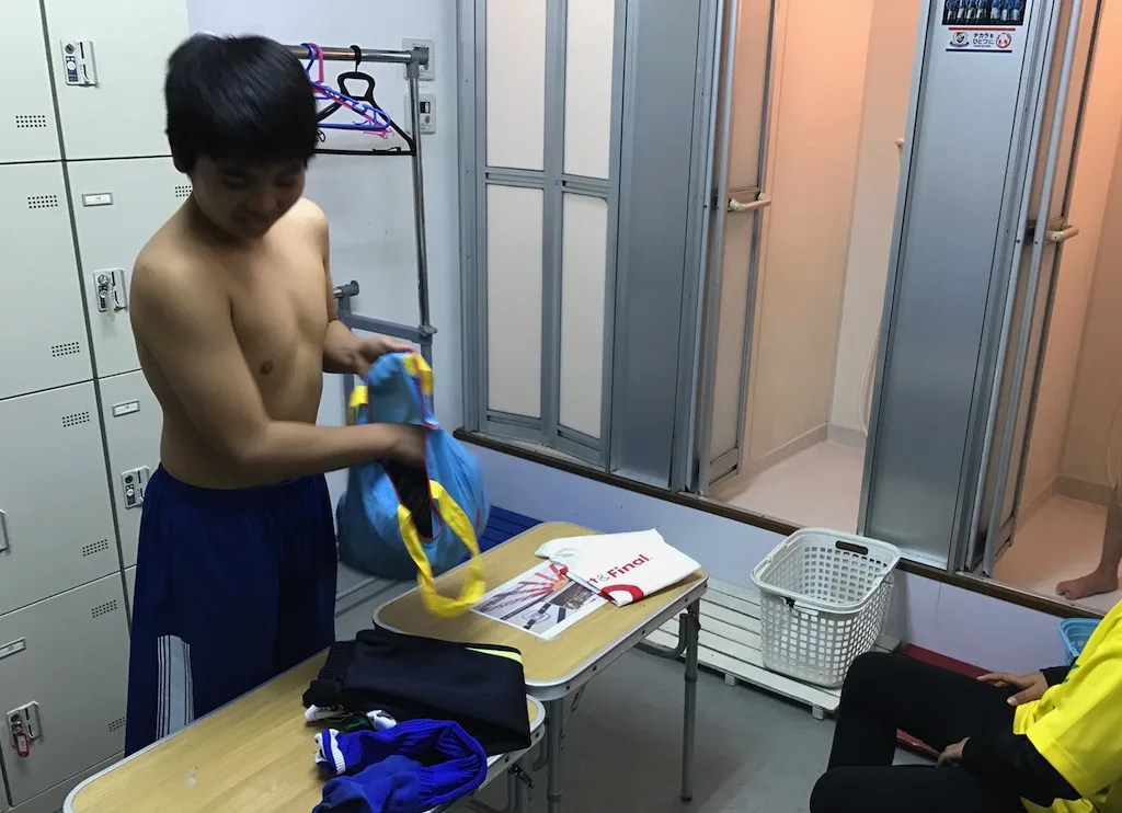 【写真展】シャワータイム・着替え（合宿1日目） BrattoArtilheiro（ブラット・アルチレイロ）Futsal Club