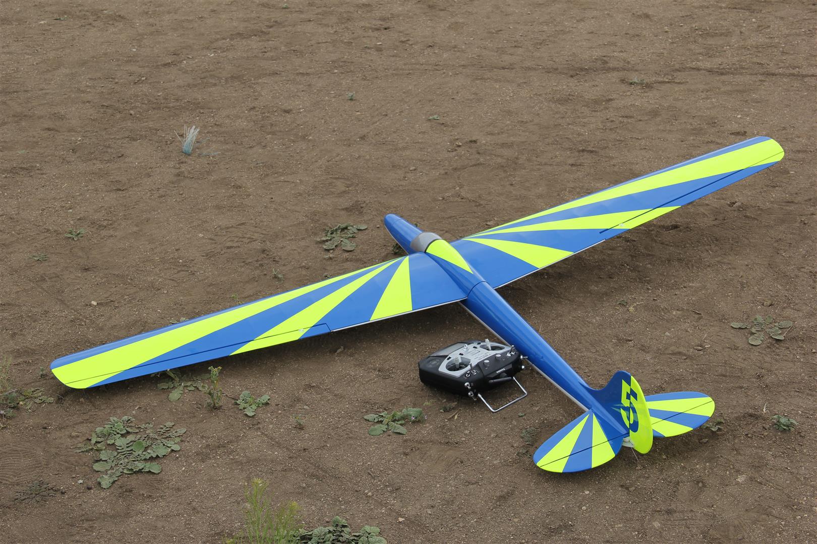 On the Line… Aerotowing RC Gliders!