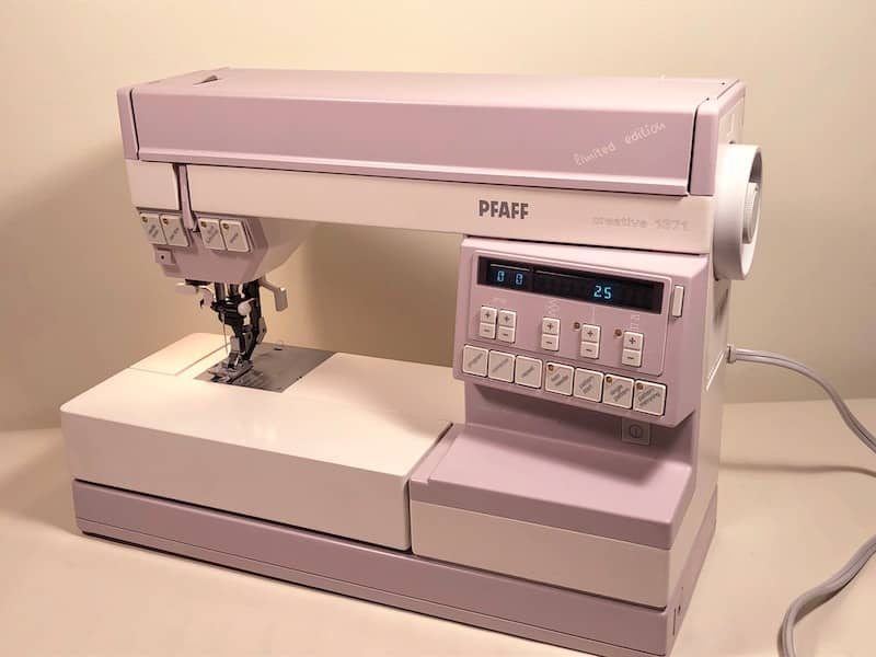 Pfaff 1371with IDTReconditioned with full 1Year WarrantyCollectors