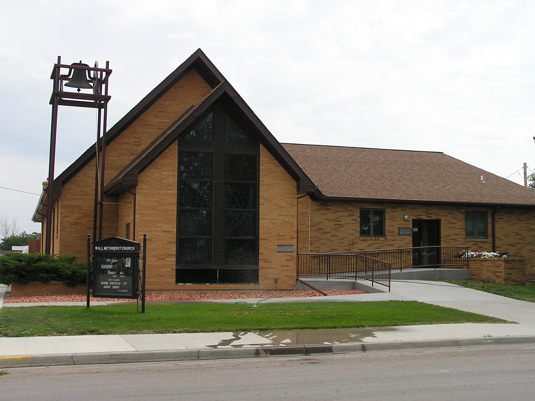 Wall UMC Wall, SD Bruce Blumer