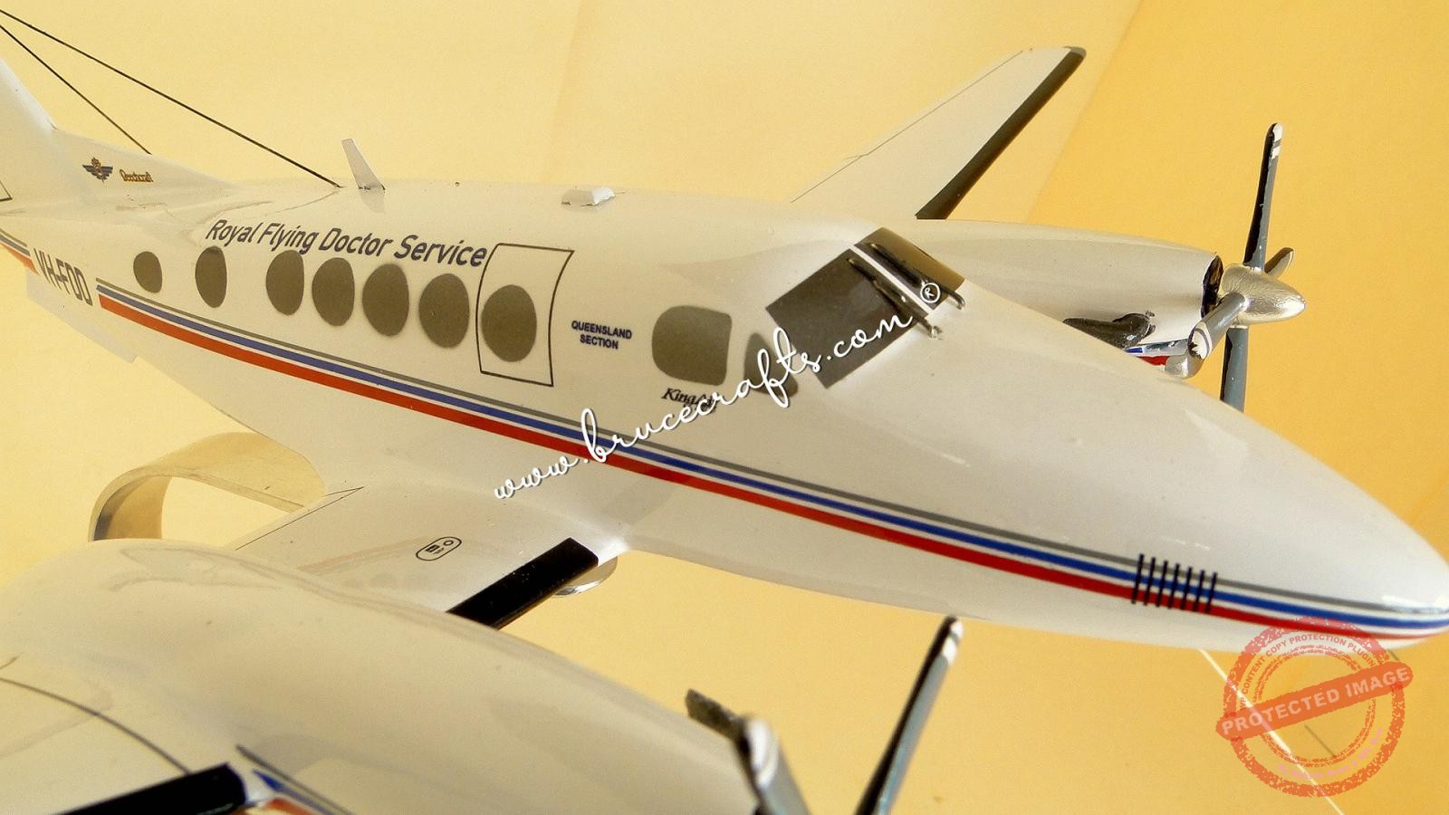 Hawker Beechcraft Beech King Air B200 VHFDD Mahogany Wooden Aircraft