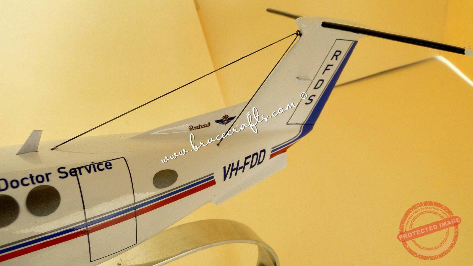 Hawker Beechcraft Beech King Air B200 VHFDD Mahogany Wooden Aircraft