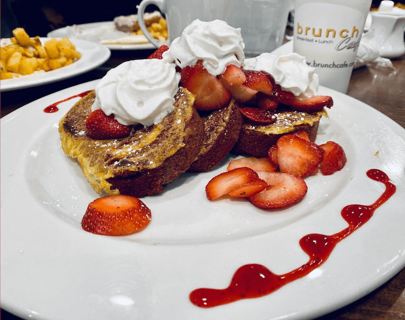 Red velvet French toast Brunch Cafe