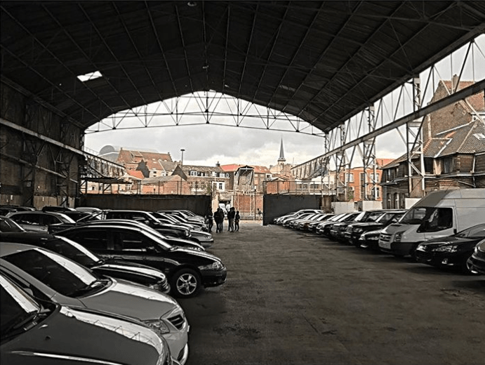 Secondhand car garages in Heyvaert neighborhood will not be relocated Brussels Express