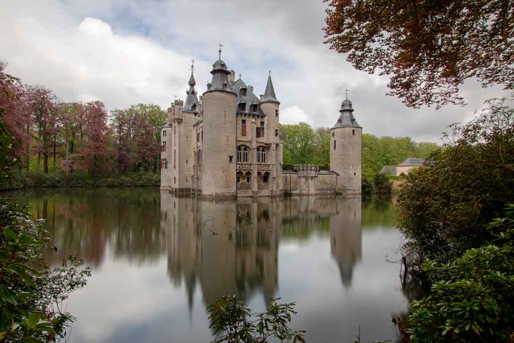 Castles here, there, and everywhere in Belgium Brussels Express