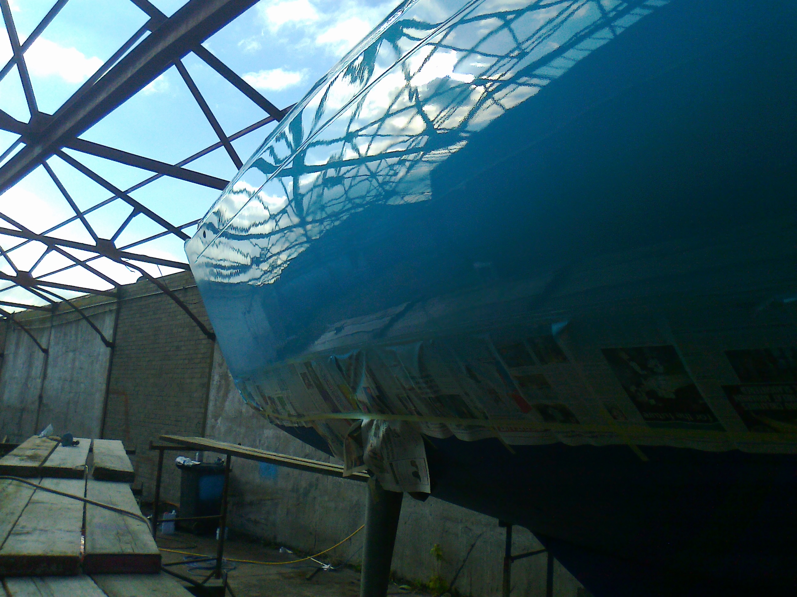 spray painting 36,on site Bryan Willis Marine Yacht and Boat