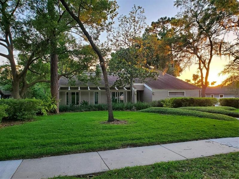 THE BRYCE IS RIGHT! Lakefront property in Autumn Woods for sale, Palm