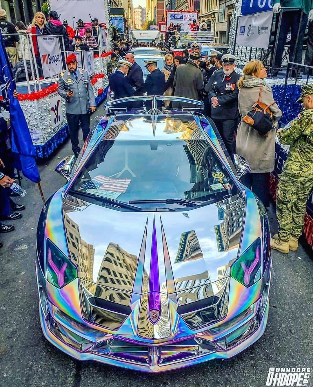 10 Unique Car Colours We Absolutely Adore