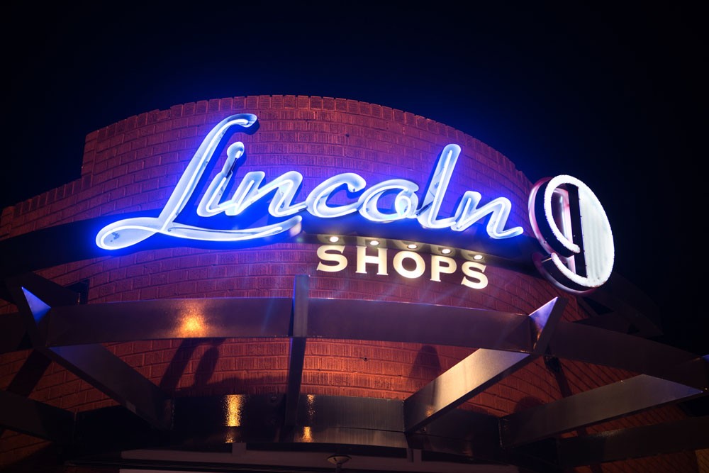 WorldClass Custom Neon Signs in Colorado BSC Signs