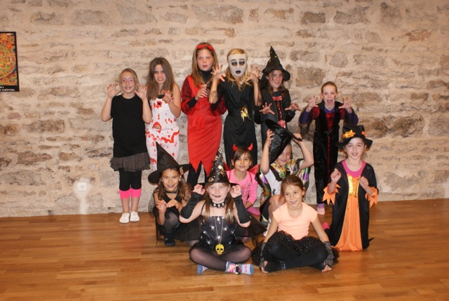 Soirée d'Halloween avec les enfants Association Brochon Sport et Détente