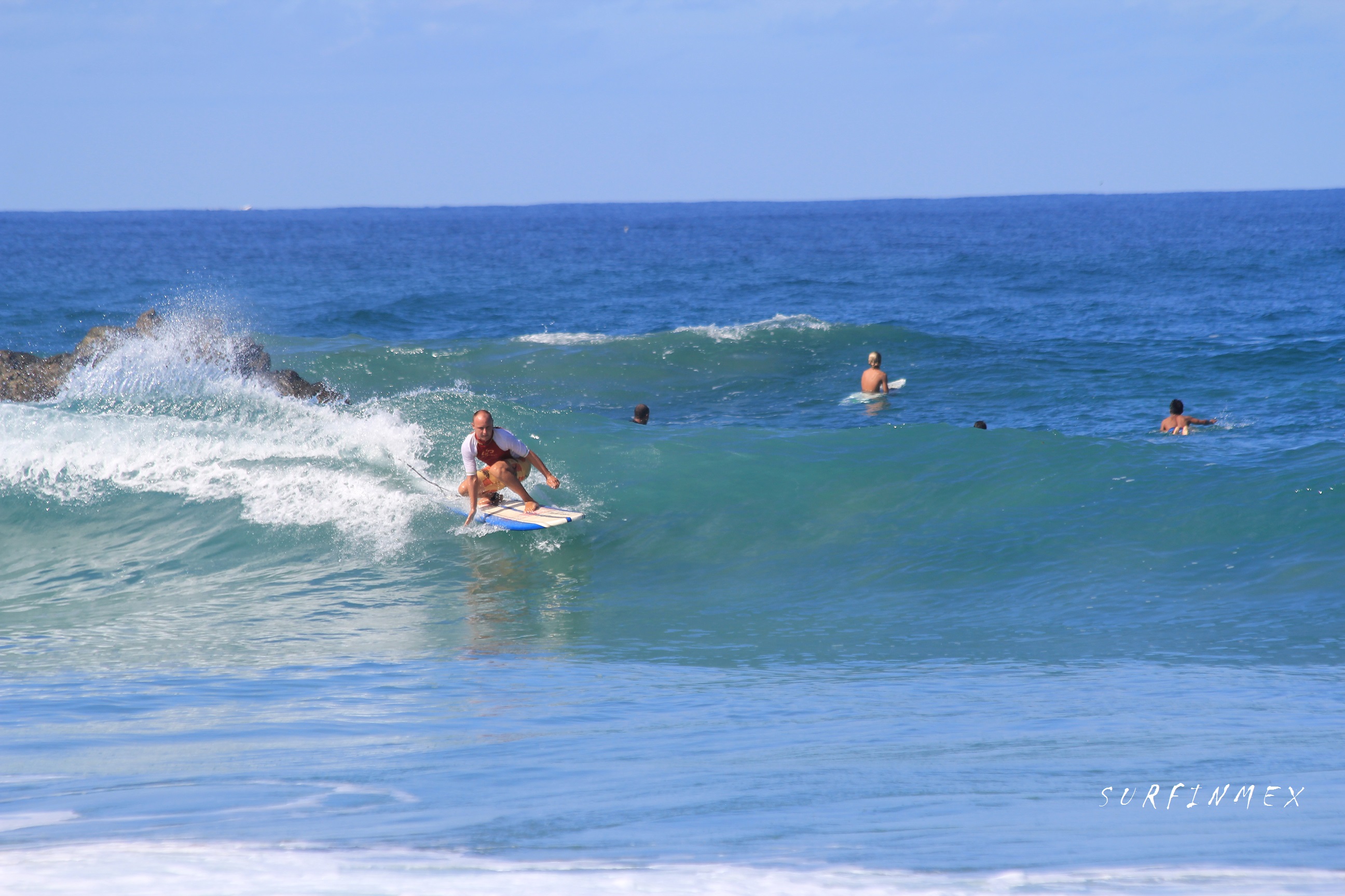 SURF LESSONS Puerto Escondido Surf School & Surf villa/ Surf lessons