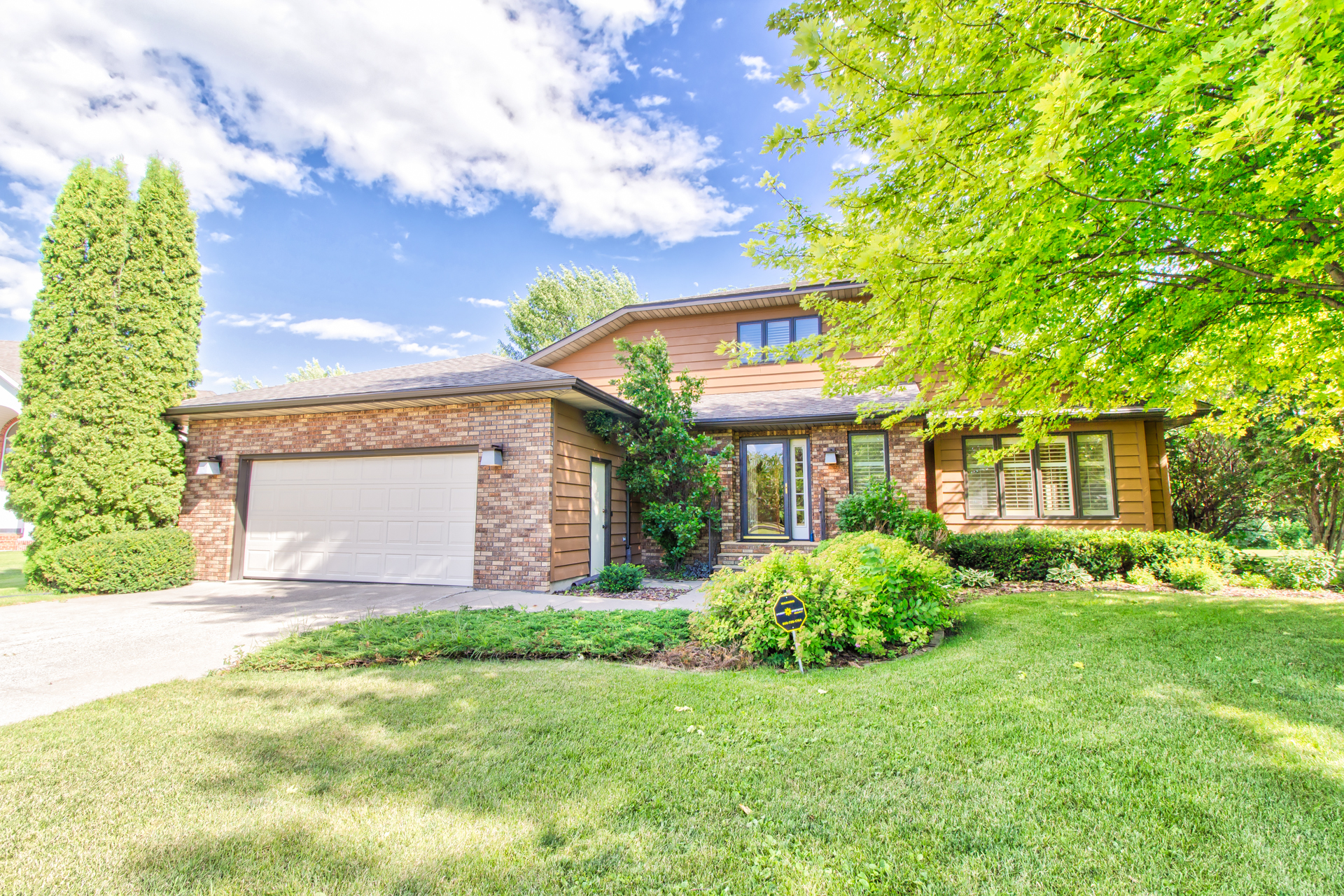 Home of the Week Wonderful Custom Home in Fargo! Fargo Moorhead