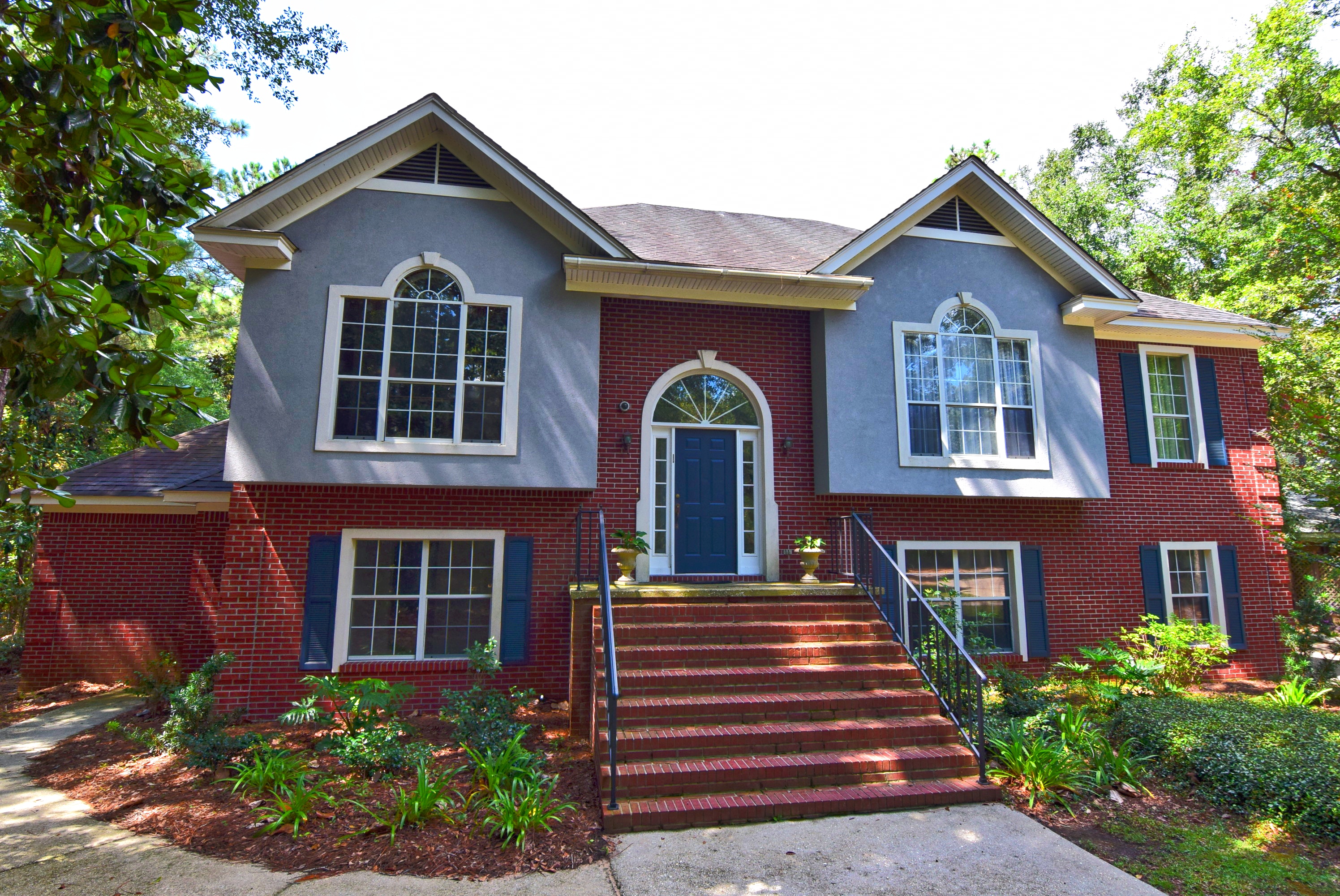 Montro's house sold by Jason Will