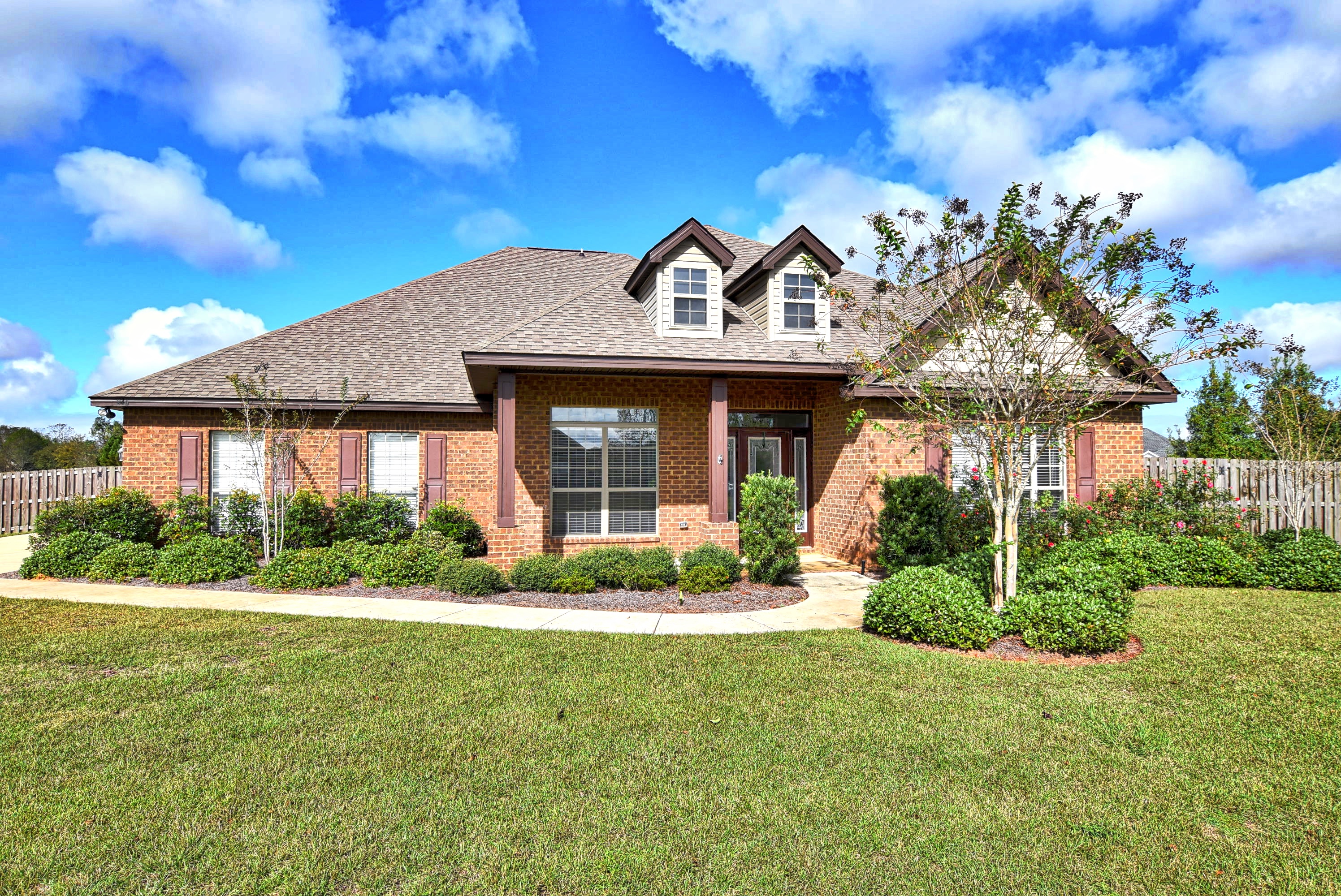 Over 3,000 square feet in Idlewild Fairhope subdivision at JWRE