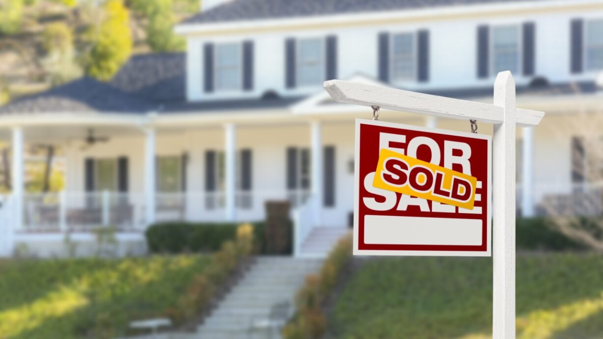 Valley sees nation's biggest drop in housing inventory, report says