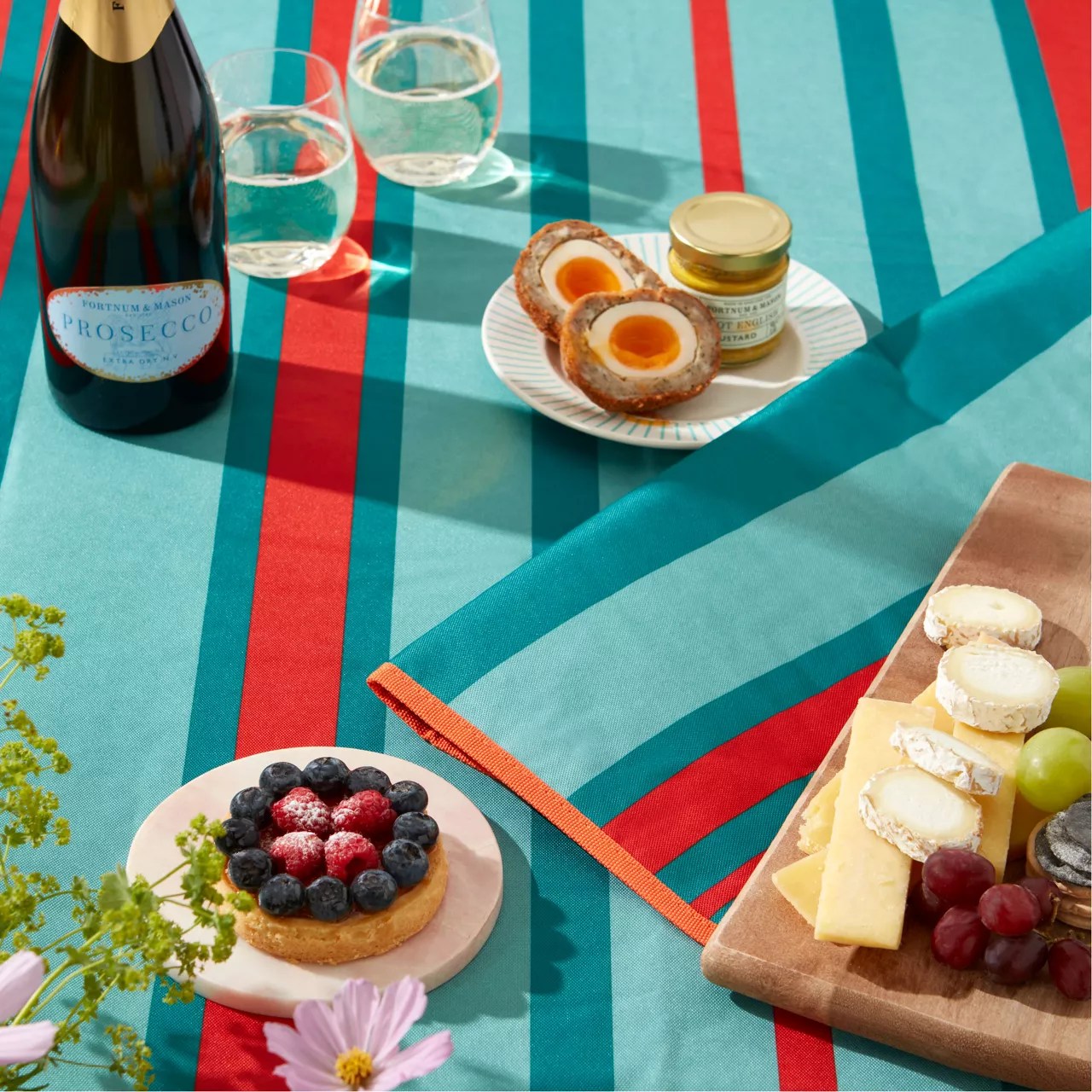 FORTNUM & MASON Fortnum's Picnic Mat, Eau de Nil