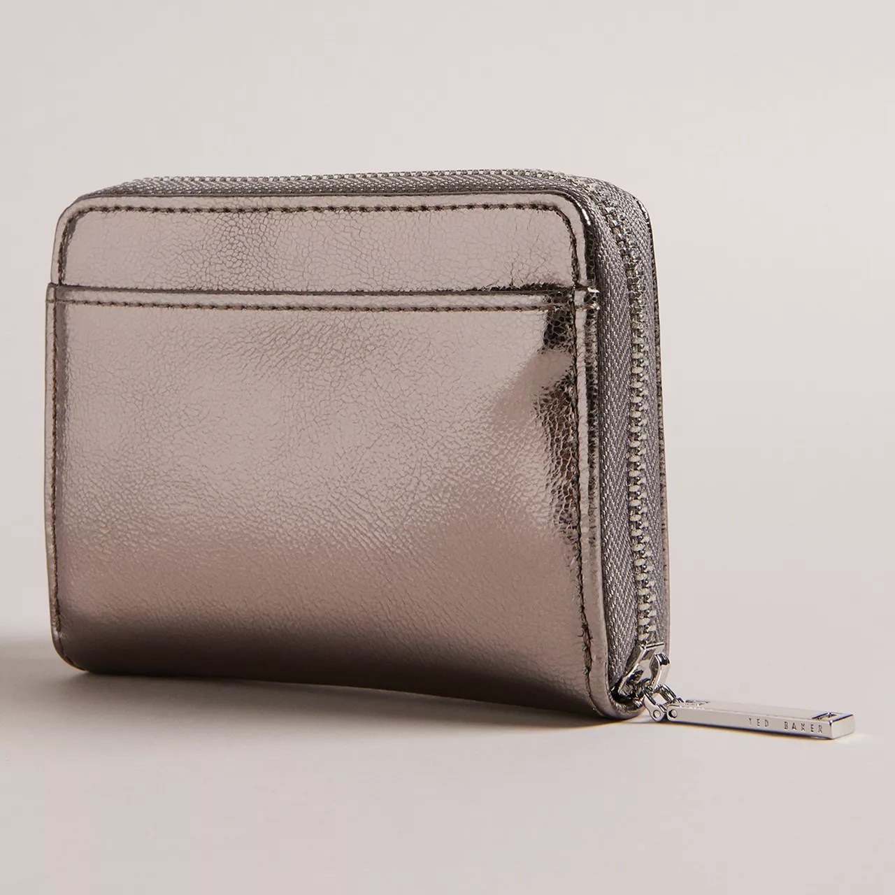 Lilleee Small ZipAround Leather Wallet