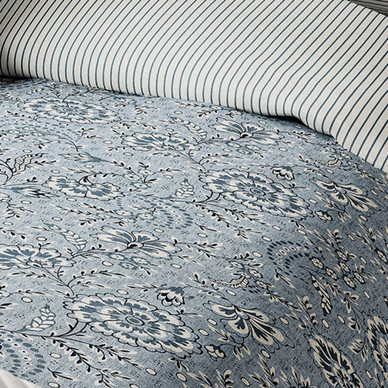 Azora Duvet Cover Chambray