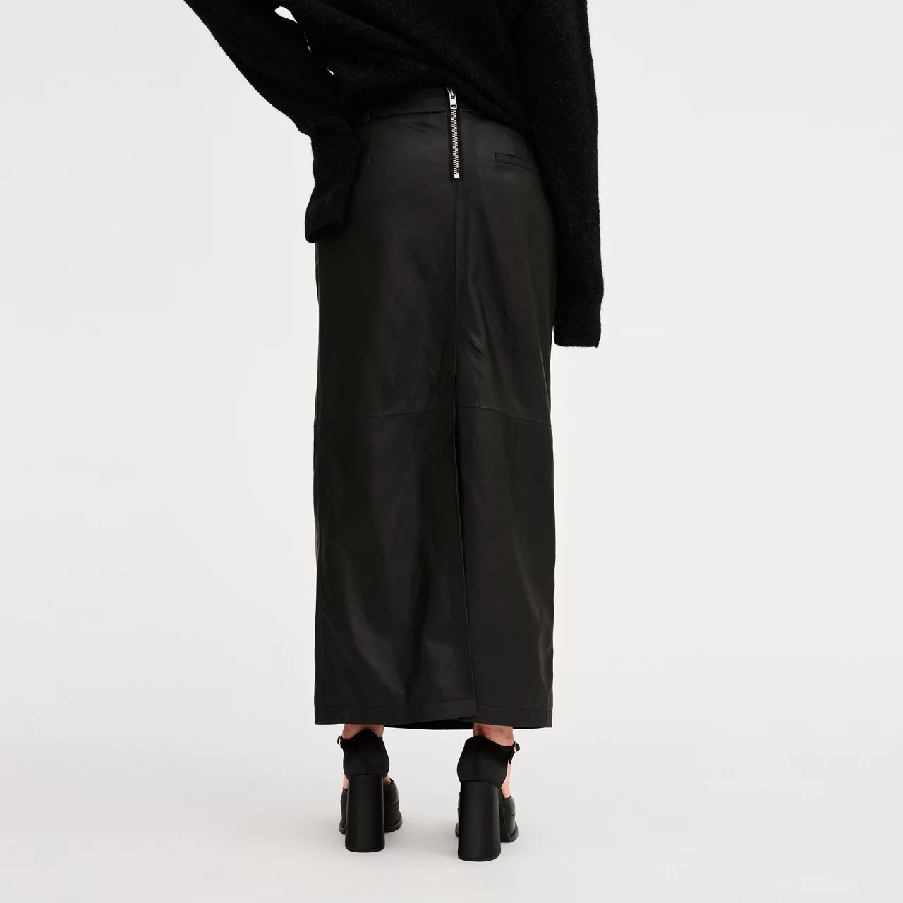 MY ESSENTIAL WARDROBE Lana Leather Skirt