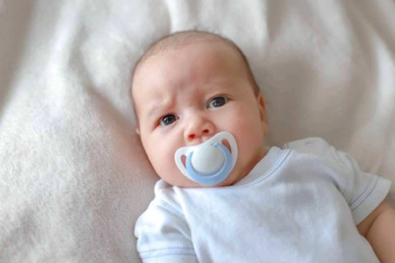 Pros And Cons Of Using A Pacifier Being The Parent