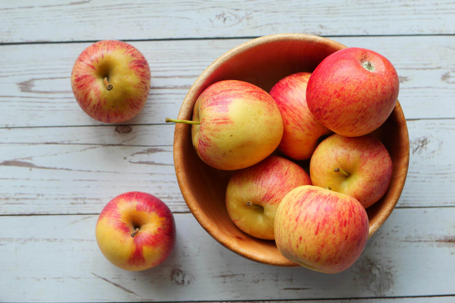 Health Benefits of Eating Apples During Pregnancy Being The Parent