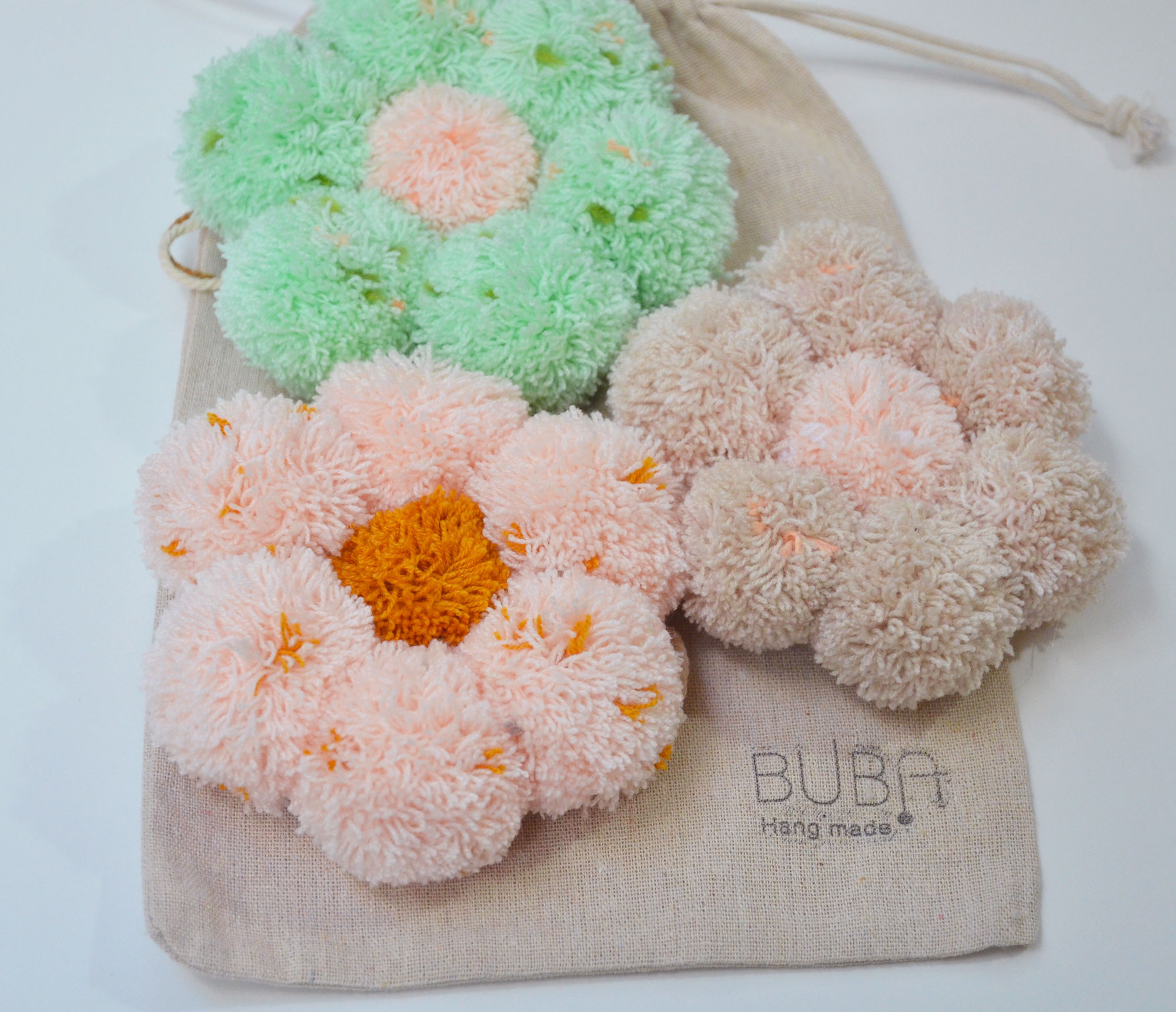 SINGLE POM POM WALL DAISIES Buba Hang Made