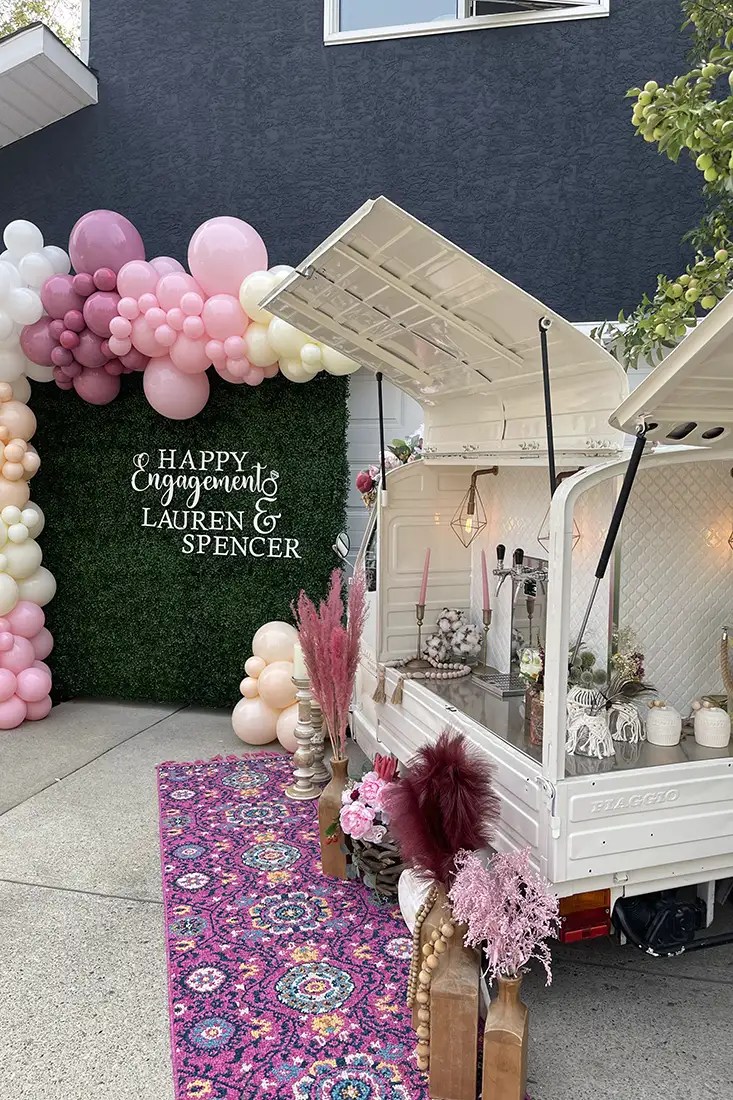 Bubbles and Brews Calgary Mobile Bar & Prosecco Cart Bubbles and