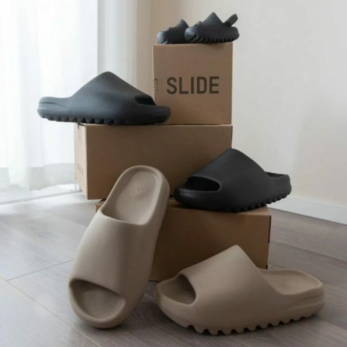 Yeezys Slide “Ochre” Bubble Slides