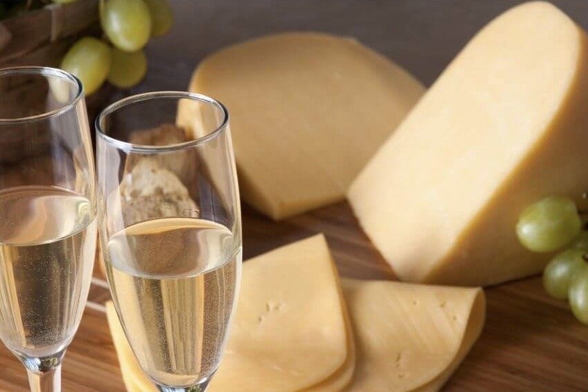 The Best Mac And Cheese Recipe Paired With Sparkling Wine Bubbly Side