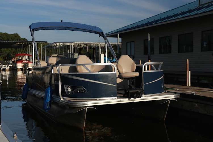 Pontoon Rental Buchanan Resort