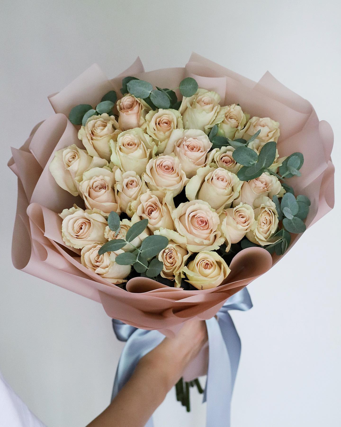 Турнау Bucharest Flowers